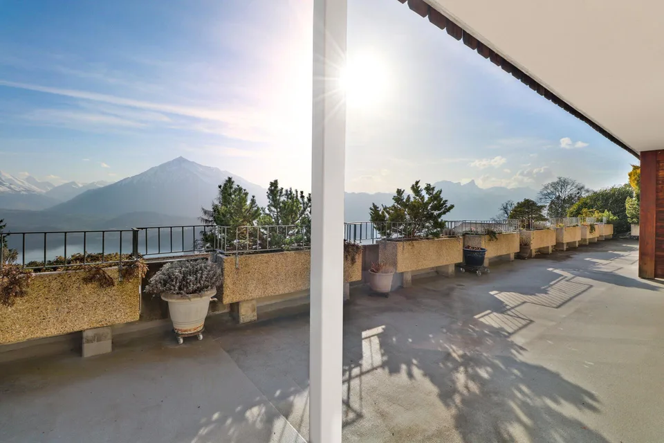 Affascinante appartamento studio con vista sul lago, ideale come seconda casa o investimento
