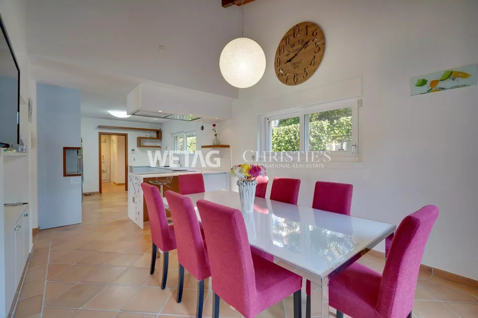 Elegant Villa in Lugano-Villa Luganese for sale: Spacious rooms, level garden, outdoor pool & fitness area – photo 7 of 13