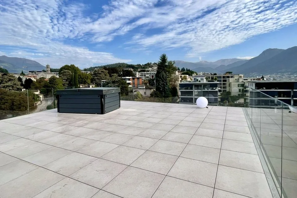 DIRETTAMENTE DAL PROMOTORE - Attico di nuova costruzione con vista lago e roof-top – foto 20 di 27