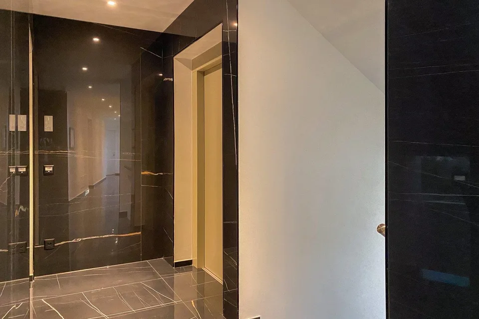 DIRETTAMENTE DAL PROMOTORE - Attico di nuova costruzione con vista lago e roof-top – foto 22 di 27
