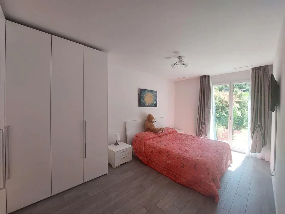 2374_Grand appartement 3.5 pièces avec jardin privé à Barbengo – photo 9 sur 13