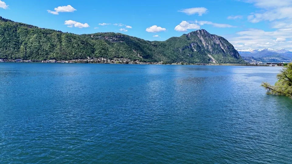 Oasi sul Lago di Lugano – Villa pieds dans l’eau con darsena privata – foto 6 di 7