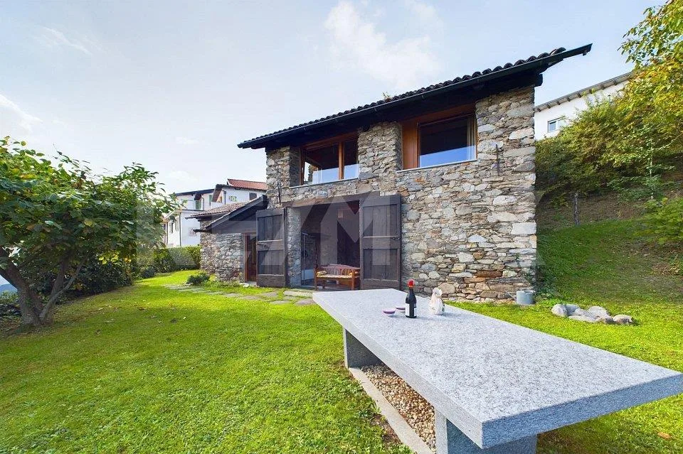 Proprietà in stile rustico nella natura - anche secondaria