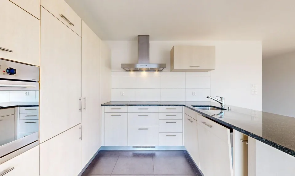 Renovierte Wohnung mit Seeblick!