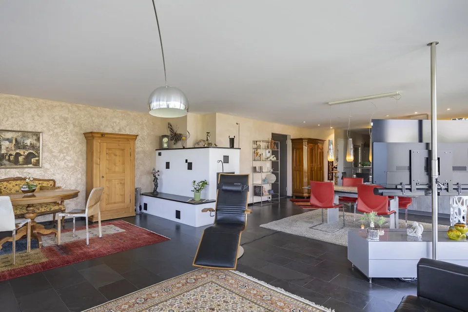 Ampio appartamento di 3.5 locali con vista lago e ascensore al 1° piano