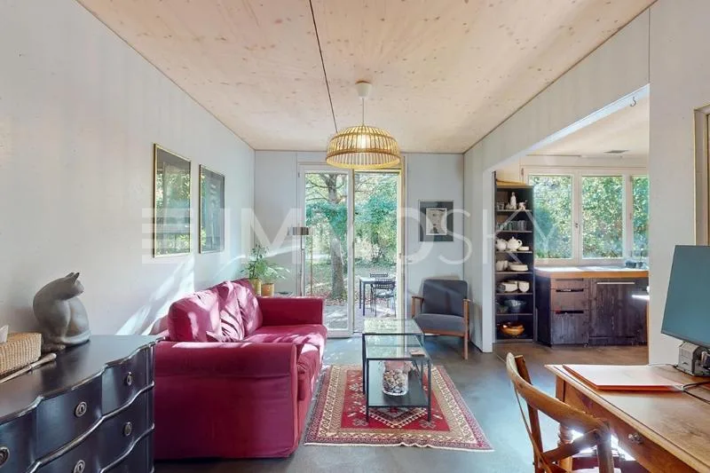 RESERVIERT - Architekten-Villa mit unabhängiger Wohnung