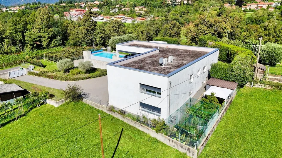 Prestigiosa villa Contemporanea con Giardino, Piscina e Vigna Privata