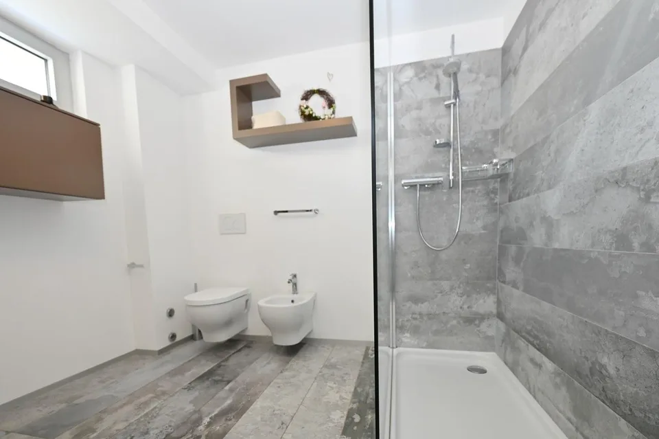 7.5 Zimmer Villa in Arzo – Foto 25 von 30