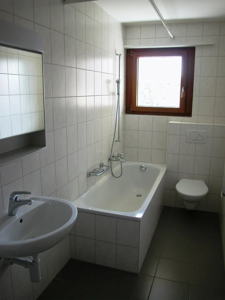 Lichtdurchflutete 3-Zimmer-Wohnung im 1. OG nahe Bahnhof Lenzburg