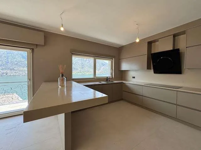 Villa mit Pool – Foto 6 von 13