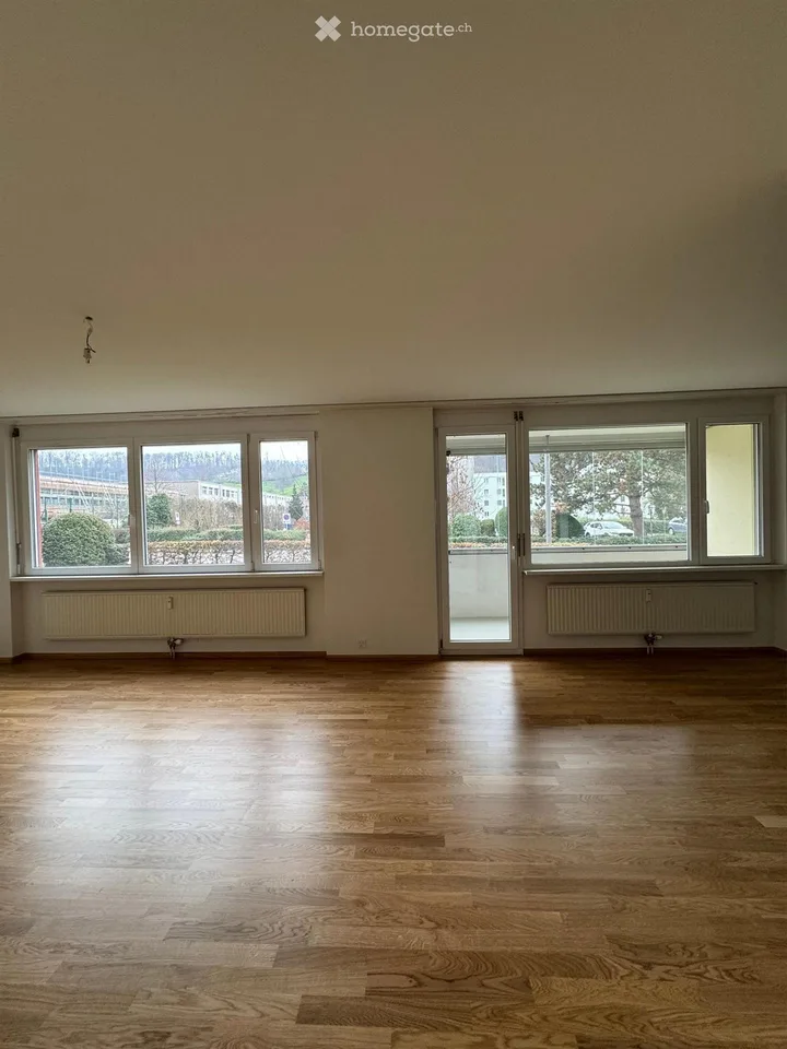 Schöne, moderne 4,5-Zi'Wohnung mit Lift in Pratteln