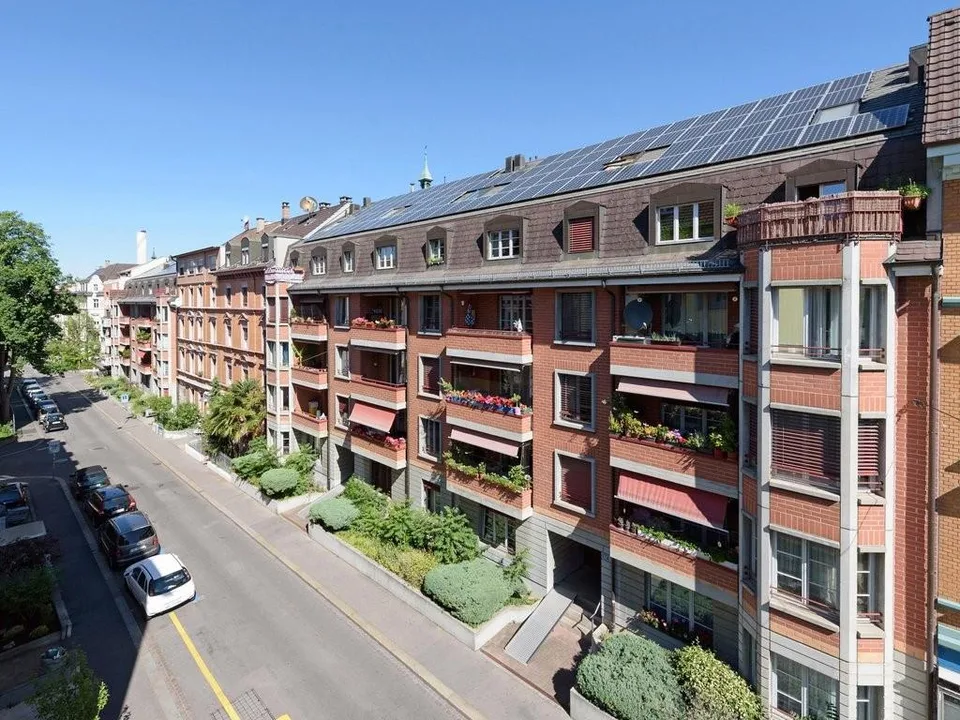 Sanierte Wohnung an ruhiger Lage nahe Rosenfeldpark