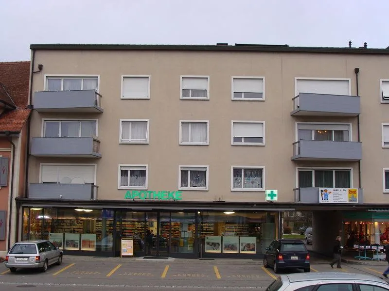 Frisch renovierte 4.5-Zimmerdachwohnung im Zentrum