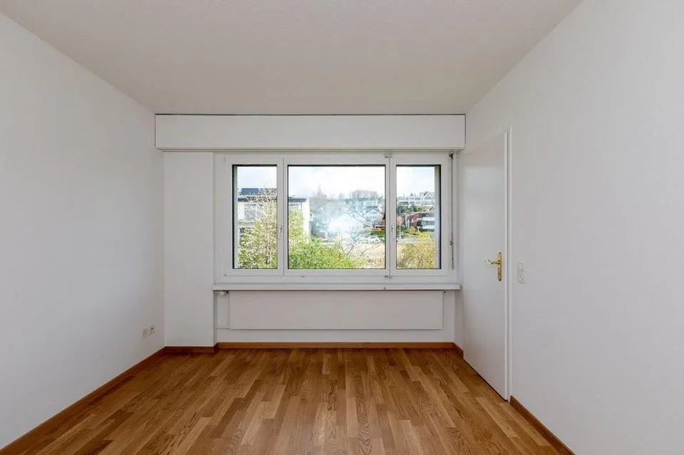 Vue sur le lac et lumière estivale - votre nouvel appartement à Männedorf – photo 6 sur 7