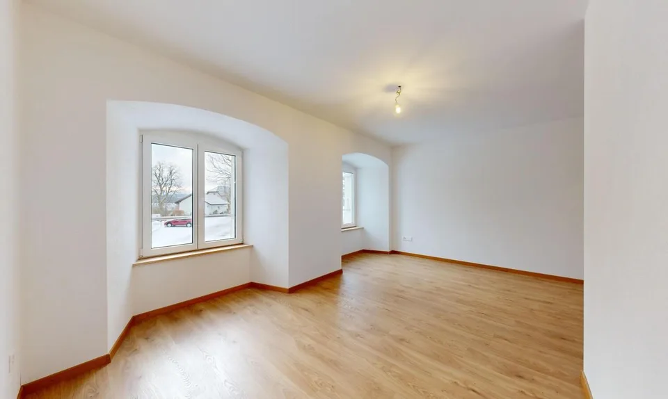 Superbe appartement de 3.5p orienté sud-ouest dans bâtiment historique – Foto 7 von 21