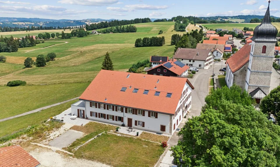 Superbe appartement de 3.5p orienté sud-ouest dans bâtiment historique – Foto 12 von 21