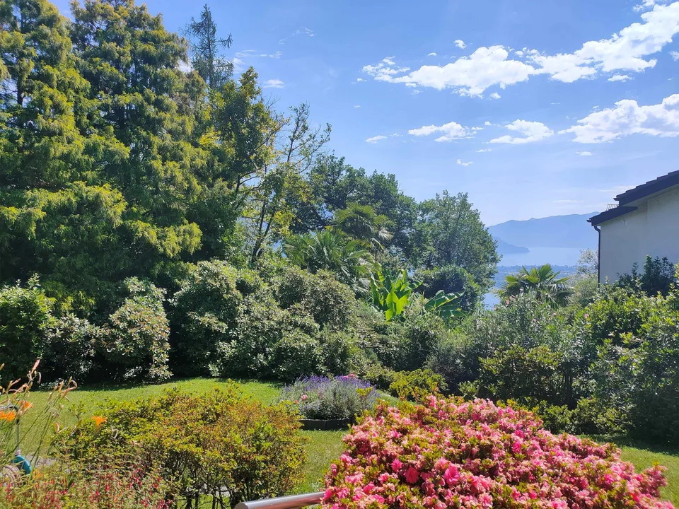 Schönes Ferienhaus in einer sonnigen Lage in Brione s. Minusio