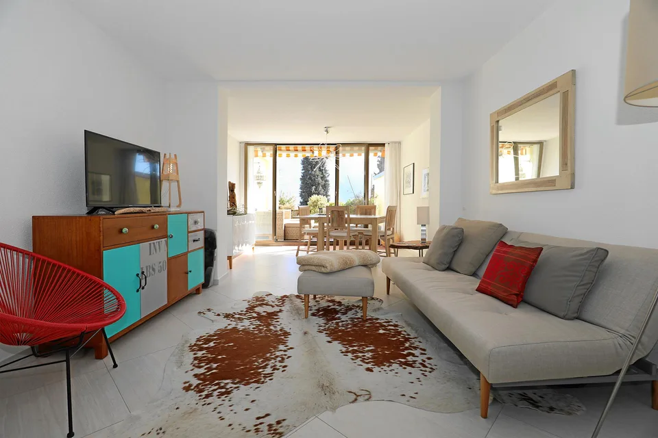 Moderne 2-Zimmer-Wohnung, sonnig mit schönem Weitblick
