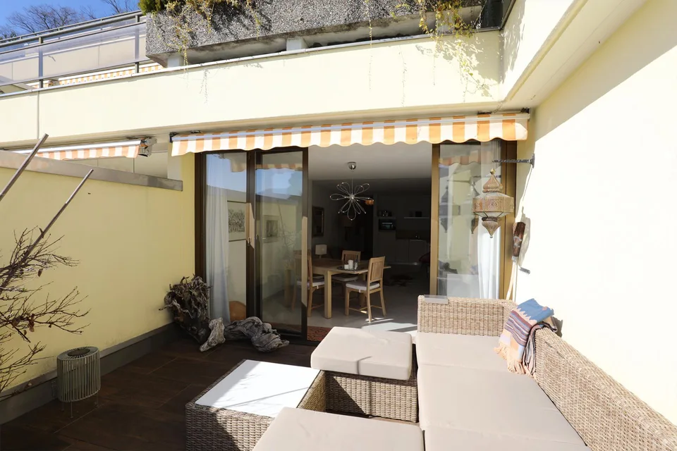 Moderne 2-Zimmer-Wohnung, sonnig mit schönem Weitblick