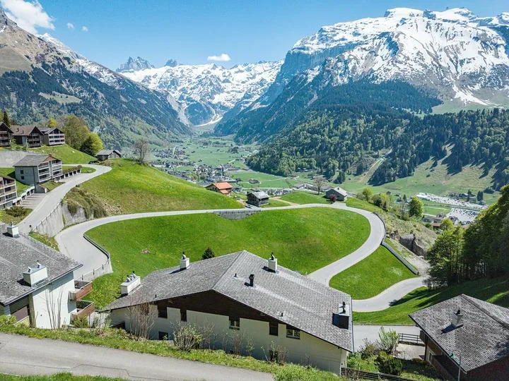 HOCH ÜBER ENGELBERG WOHNEN