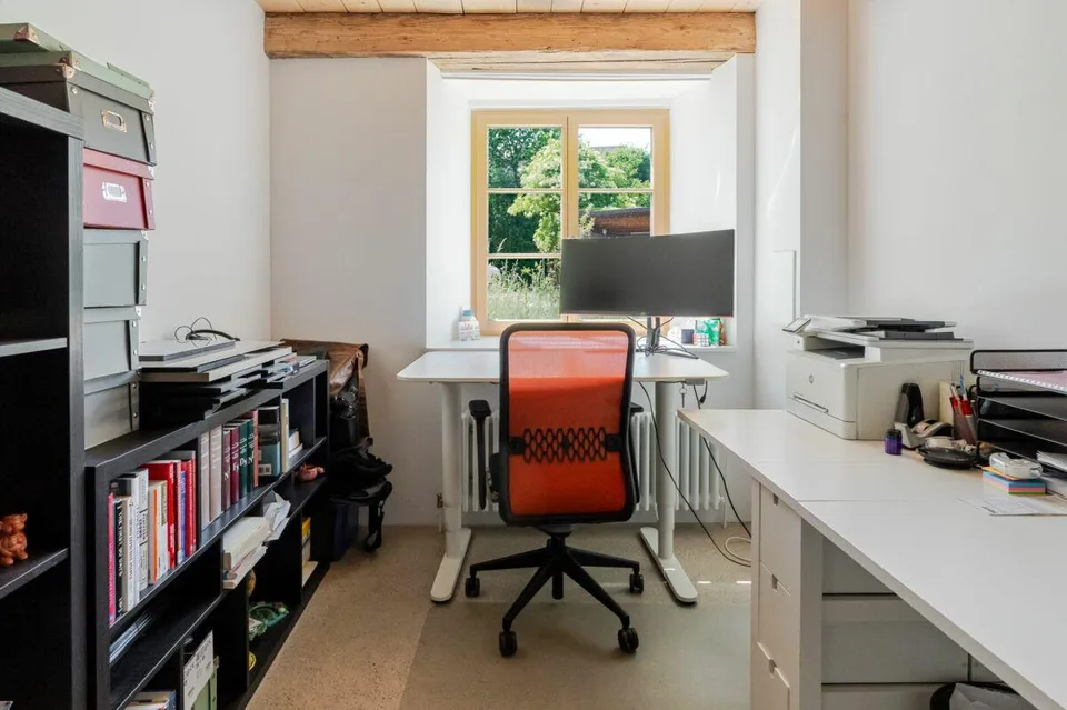 Dreamy, renovated 5.5 room farmhouse with lots of charm, history, and large garden