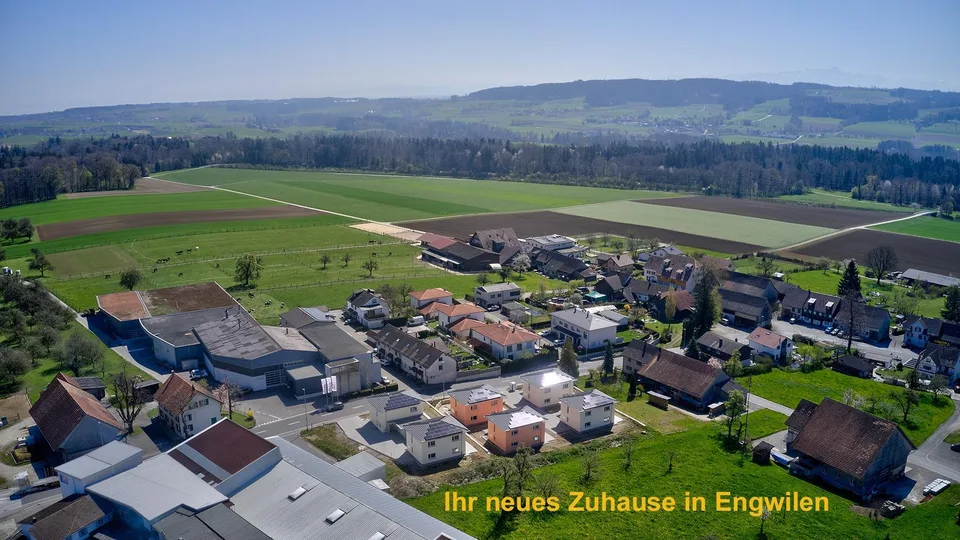 Nouveau bâtiment, quasi autonome en énergie - Maison familiale individuelle de 5½ pièces avec grand jardin