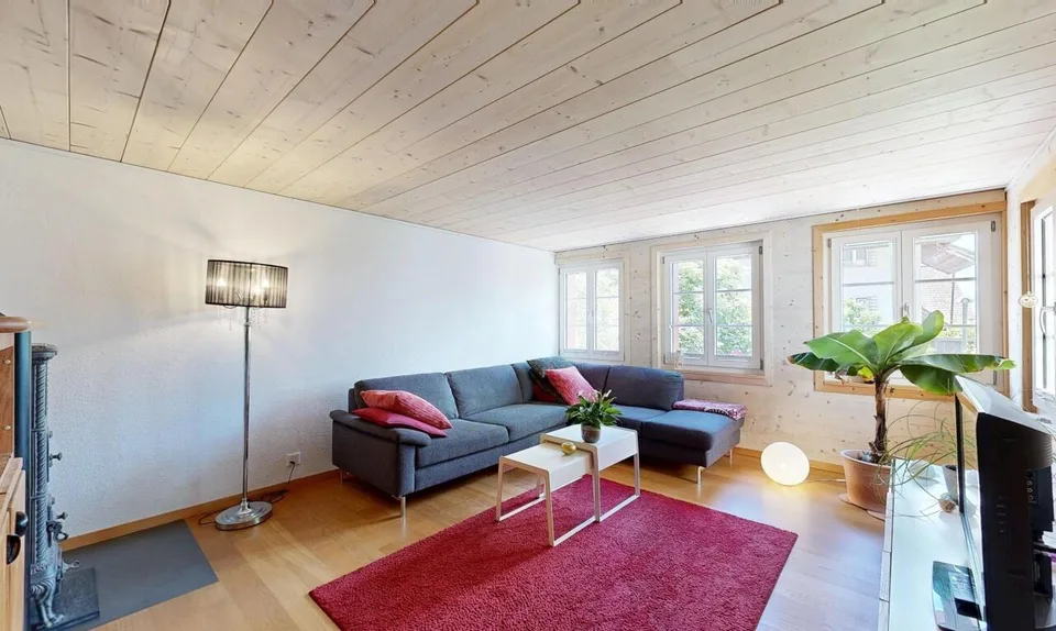 Lichtdurchflutetes 5.5-Zimmer-Haus mit viel Platz in Mettmenstetten