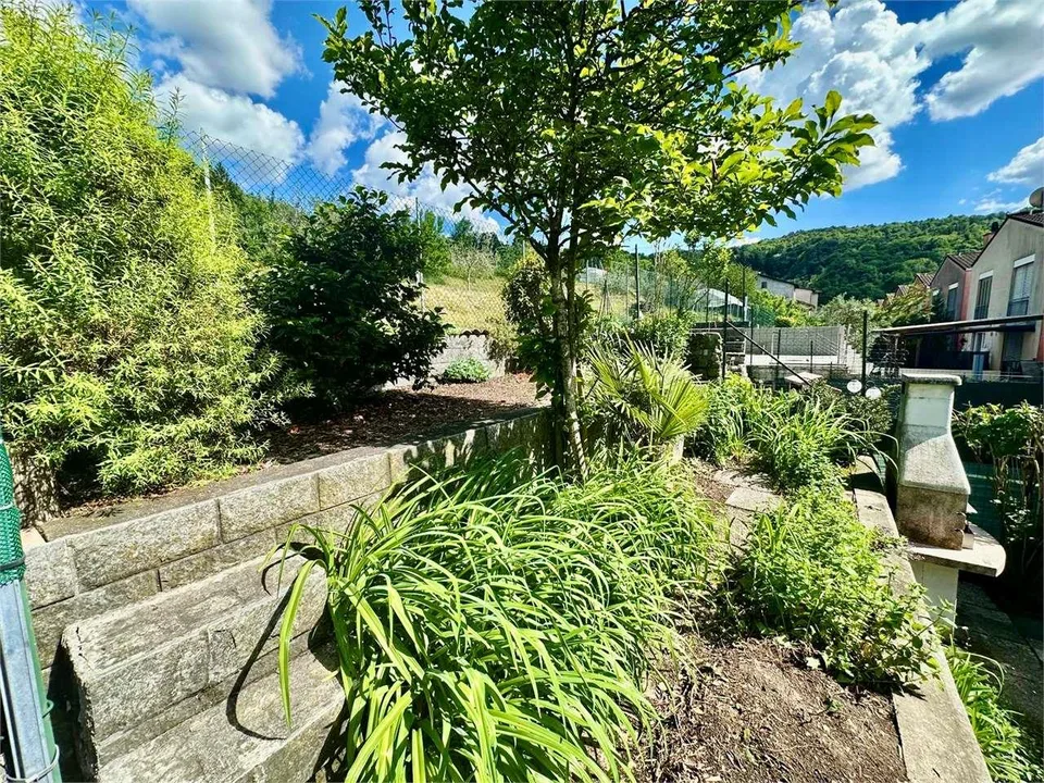 Casa nel verde a Seseglio con splendida vista aperta – foto 9 di 13