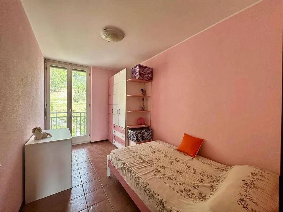 Casa nel verde a Seseglio con splendida vista aperta – foto 10 di 13