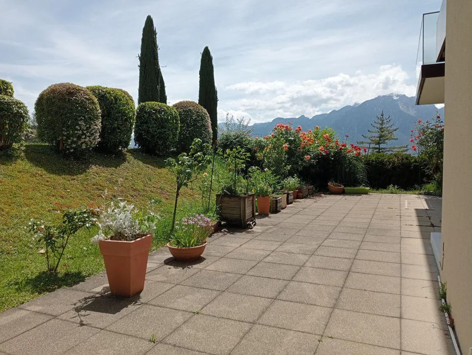 Appartement en rez avec vaste terrasse panoramique à Montreux