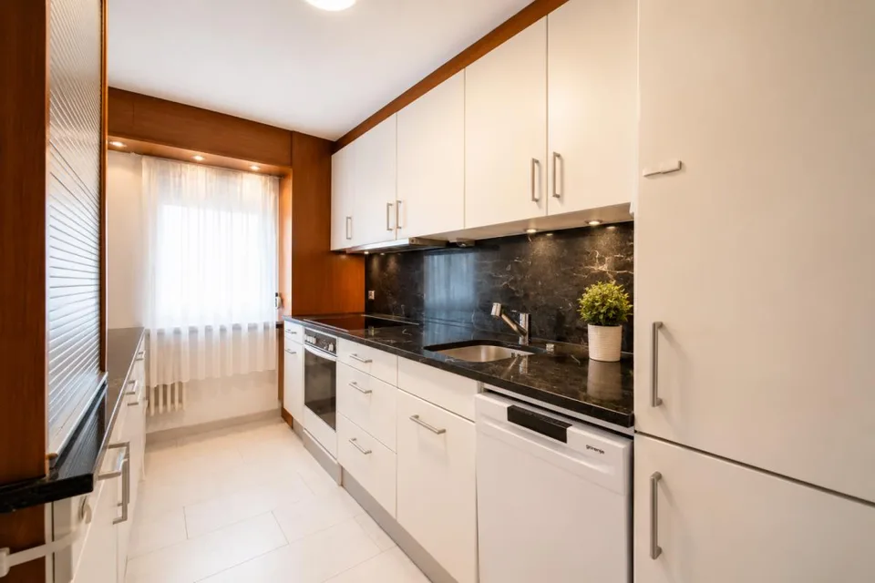 4 Zimmer. Ein See. Unzählige Glücksmomente - 4 Zimmerwohnung in Greifensee – Foto 10 von 14