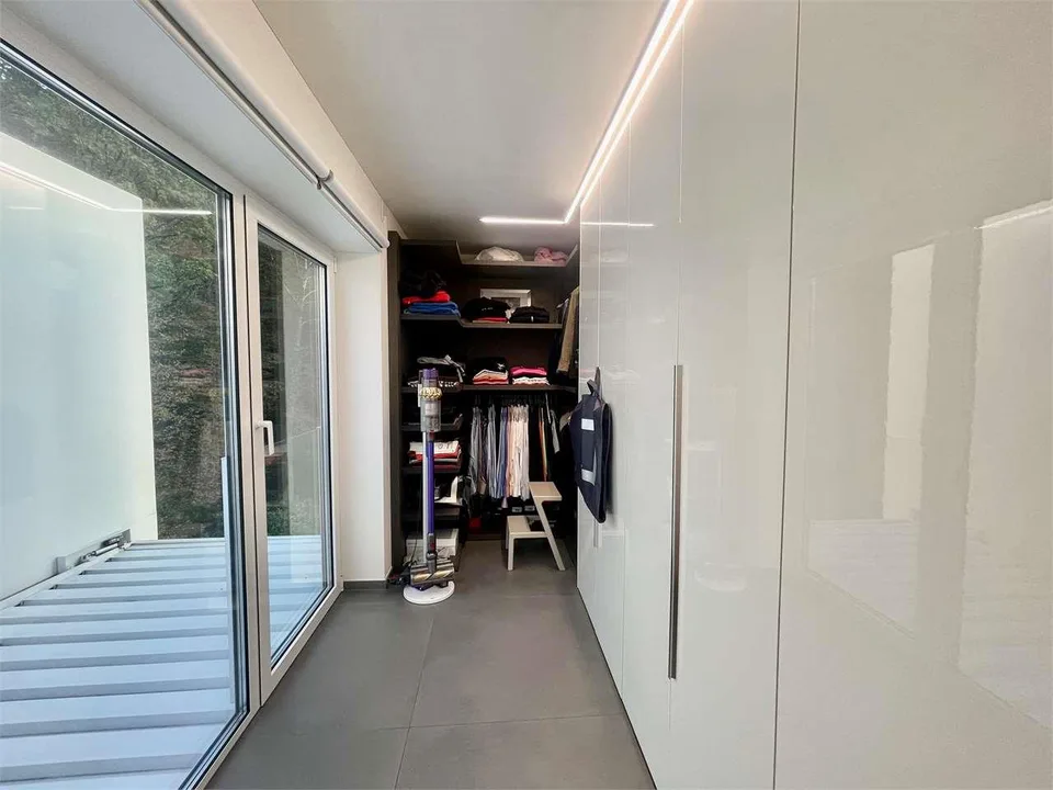 Villa unifamiliare moderna con vista aperta a Origlio – foto 11 di 13