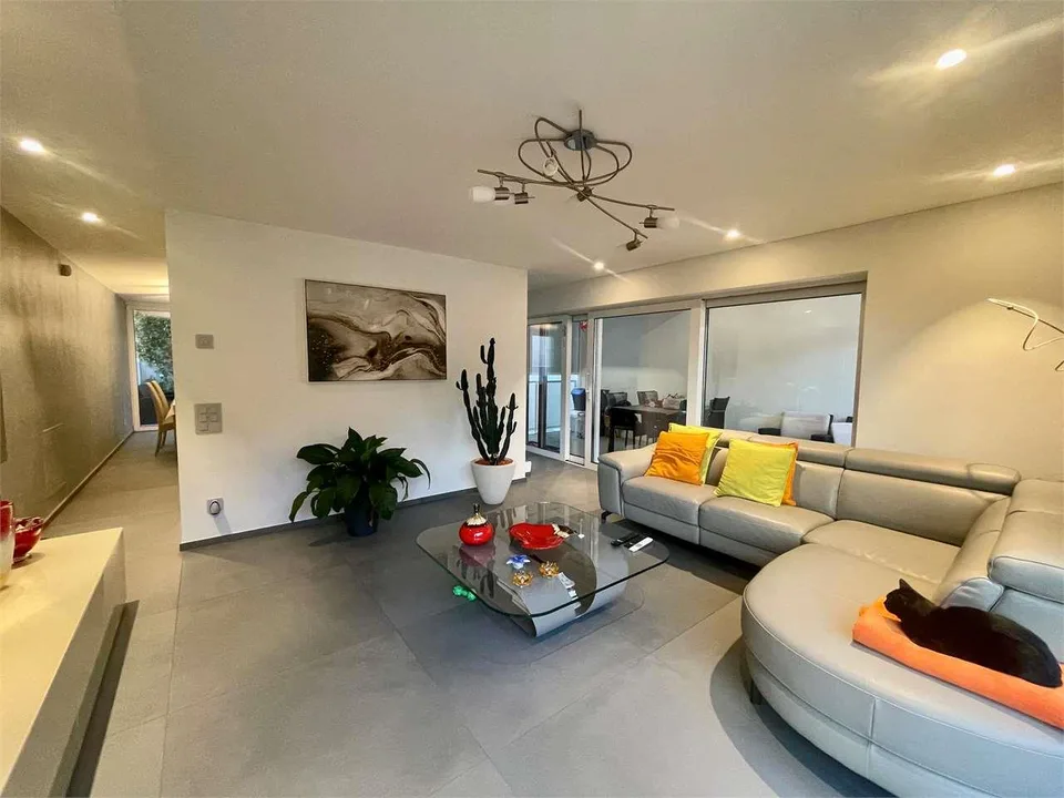 Villa unifamiliale moderne avec vue ouverte à Origlio