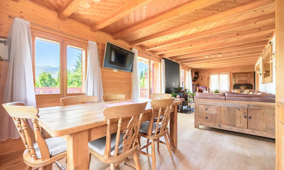 La Bonne Étoile  ? Chalet incluant 3 parcelles constructibles