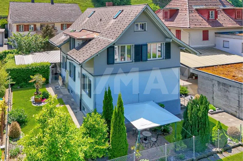 6½ Zimmer-Haus mit Wohnerweiterung im Dorfzentrum