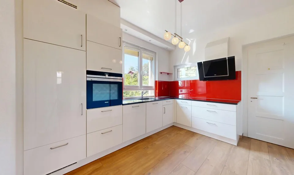 Vevey | Villa Art Déco avec jardin et vue Alpes
