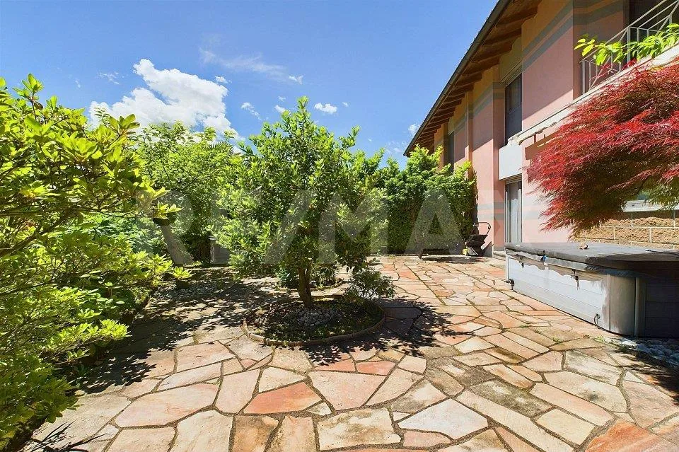 Incantevole proprietà con giardino in posizione da sogno – Foto 7 von 13