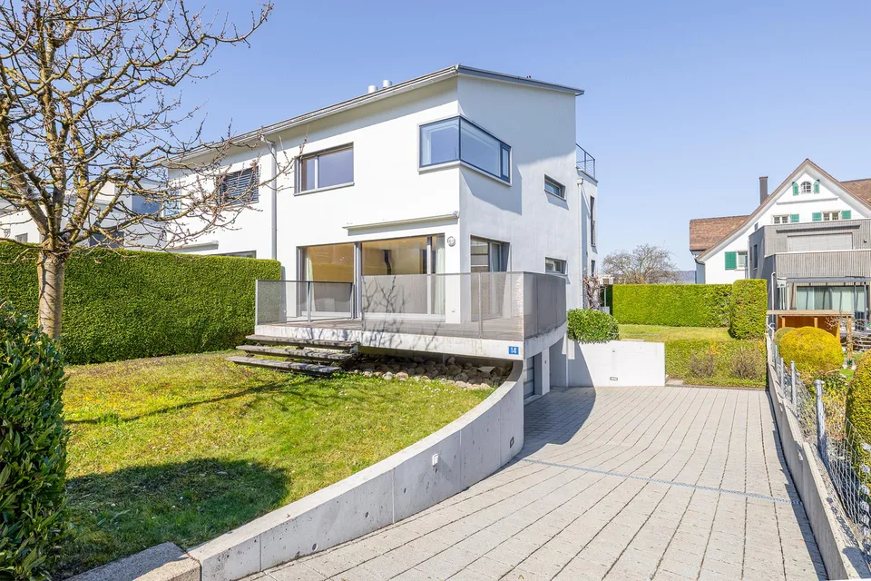 Ihr neues Zuhause mit Seesicht und viel Komfort