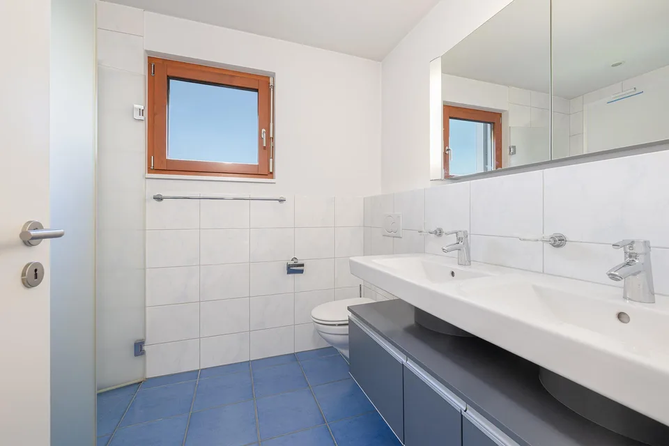 Ihr neues Zuhause mit Seesicht und viel Komfort – photo 13 of 15