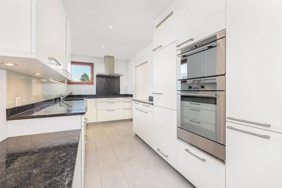 Ihr neues Zuhause mit Seesicht und viel Komfort – photo 10 of 15