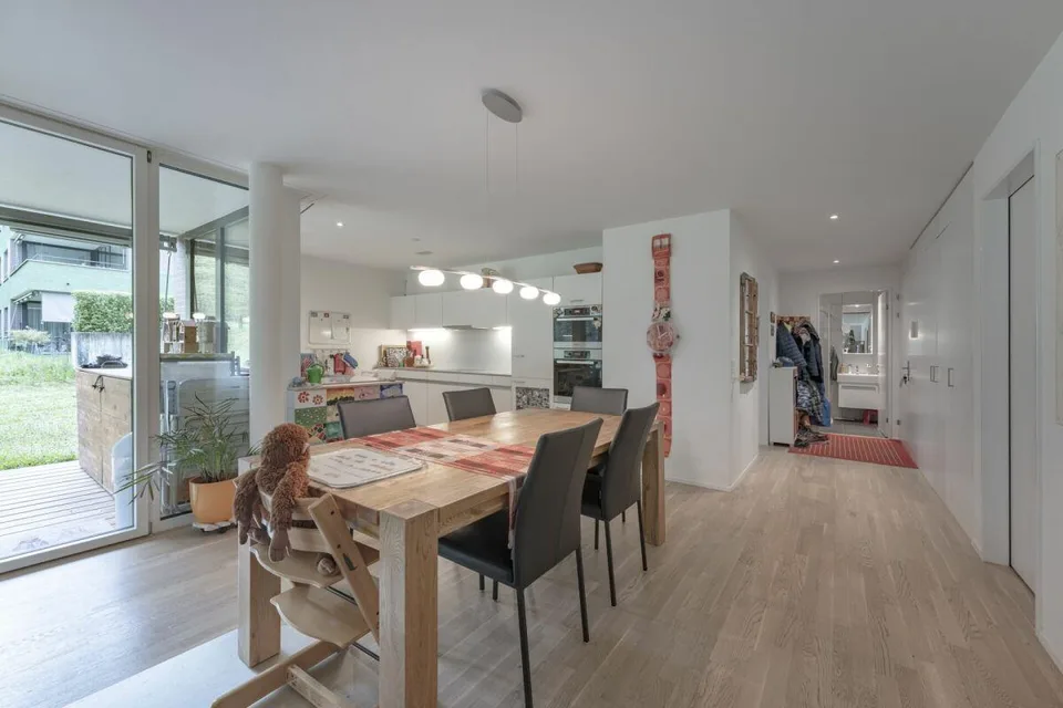 Appartement en propriété moderne avec jardin privé : 120 m² de verdure pure