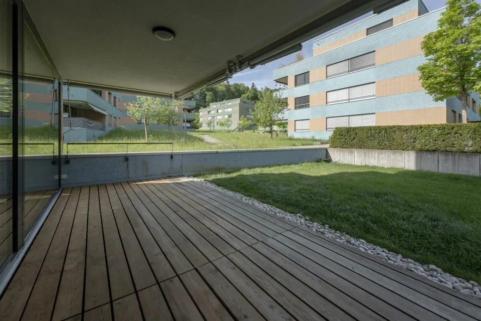 Appartement en propriété moderne avec jardin privé : 120 m² de verdure pure