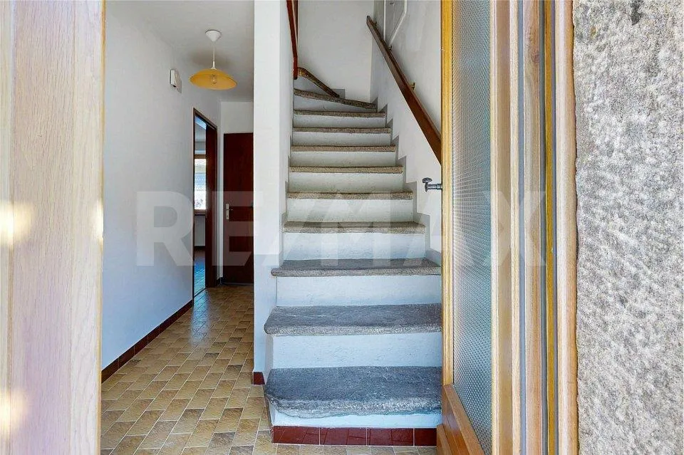 Ampia casa con balconi panoramici e posto auto coperto – photo 7 sur 13