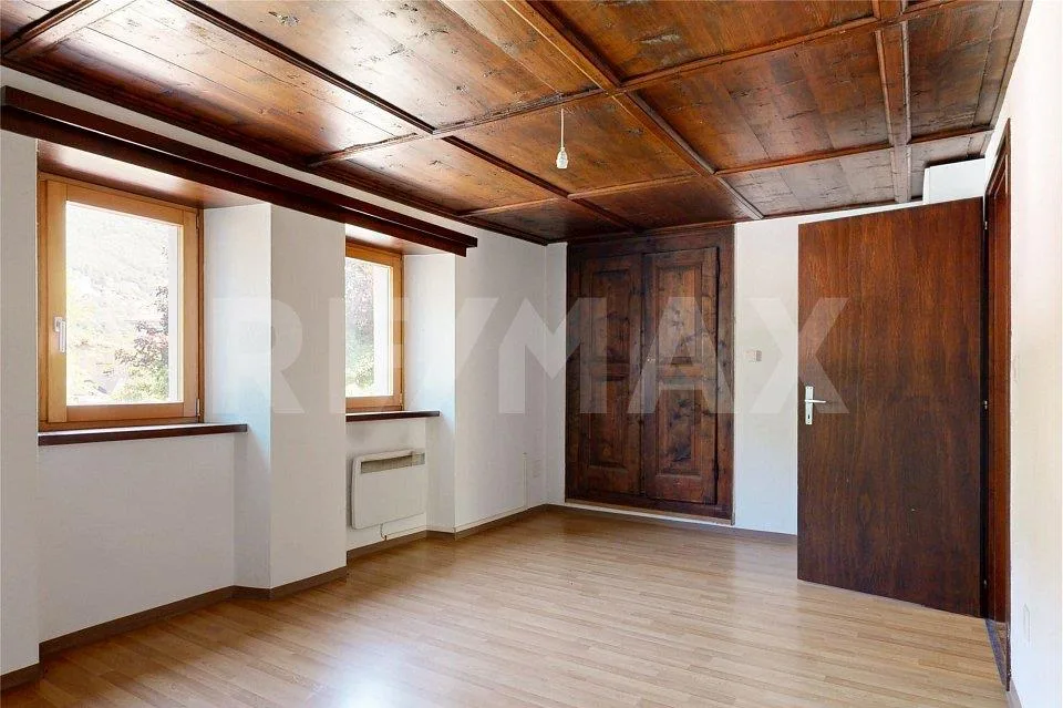 Ampia casa con balconi panoramici e posto auto coperto – photo 11 sur 13