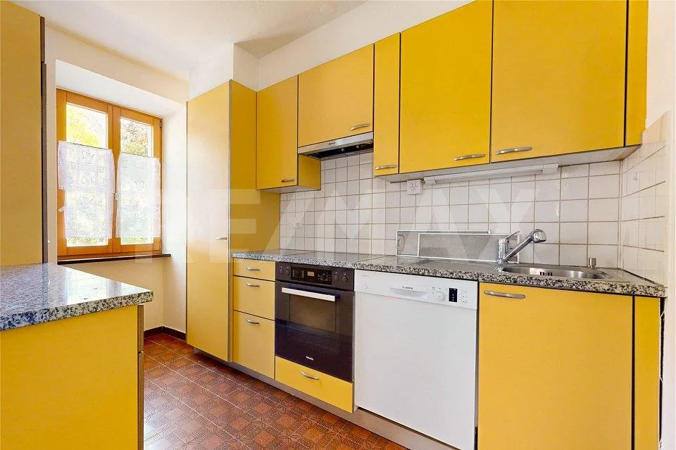 Ampia casa con balconi panoramici e posto auto coperto – photo 10 sur 13