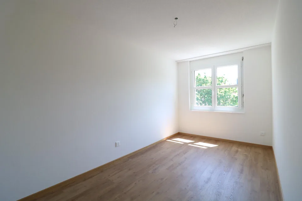 Helle 4½-Zimmerwohnung / appartement lumineux de 4½ pièces – photo 8 sur 11
