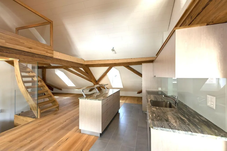 Charmante, sanierte Maisonettewohnung mit Lift, Balkon und eigenem ...