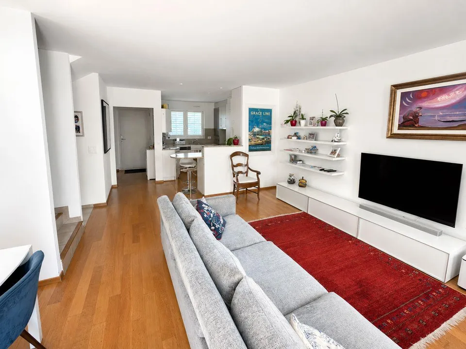 Maison familiale meublée avec jardin privatif à Carouge