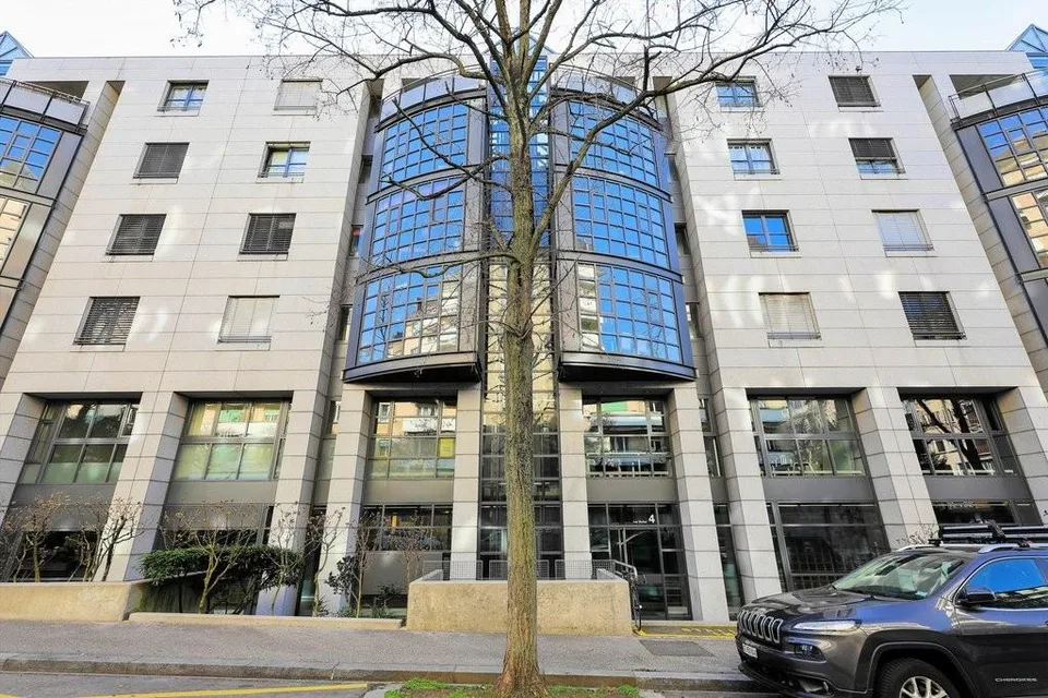 Beau logement situé dans le quartier des Eaux-Vives