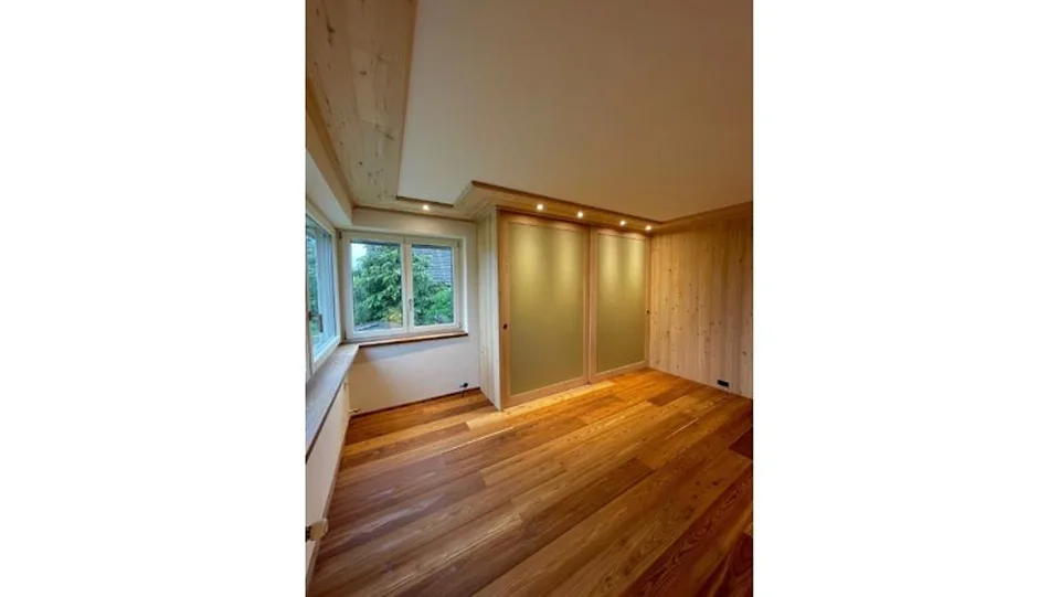 4 ZIMMER-HAUS IN KLEINANDELFINGEN (ZH), MÖBLIERT, TEMPORÄR
